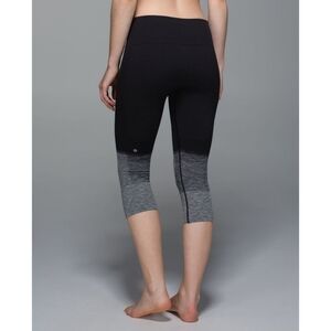 Lululemon Seamlessly Street Crop Heathered Black Size 8
